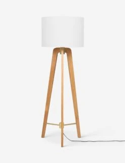 Woods Floor Lamp 7 Woods Floor Lamp -Luminous Living 225208 002 PRM 1