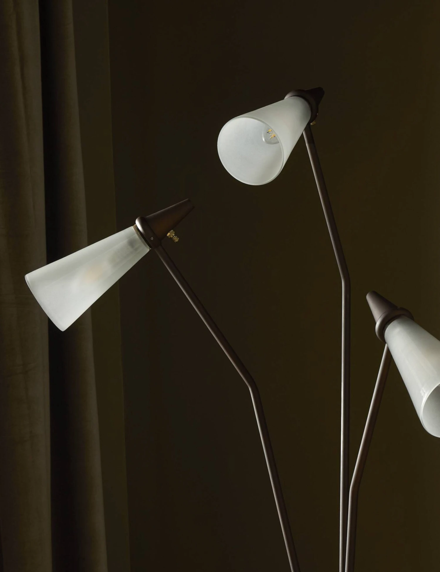 Marciano Floor Lamp 5 Marciano Floor Lamp - Image 3
